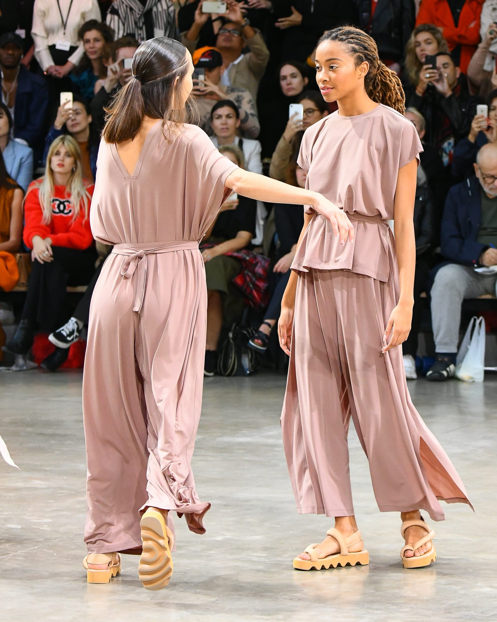 イッセイミヤケガーデン 新デザイナー近藤悟史が考える「イッセイ ミヤケ」イズムとは